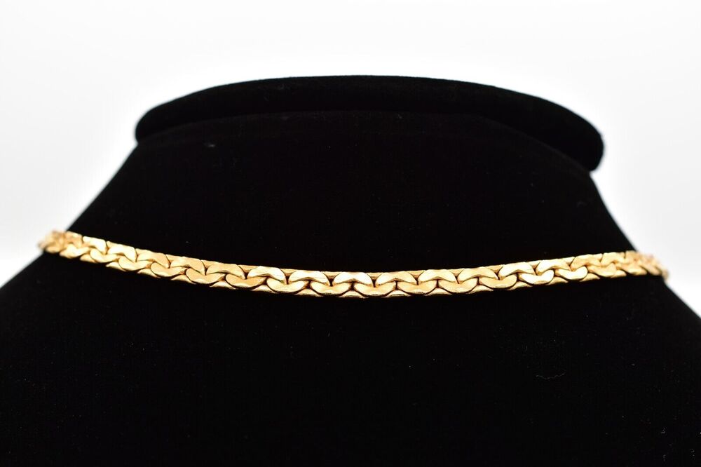 Trifari Vintage Choker Necklace Gold Flat Linked Chain Chunky Signed 60s BinA17